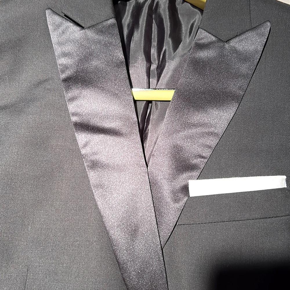 NWOT- J. LINDEBERG Black Tux - - Picture 10 of 16